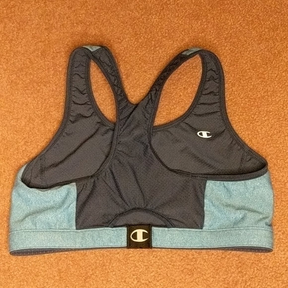 Sports Bras - Picture 4 of 4